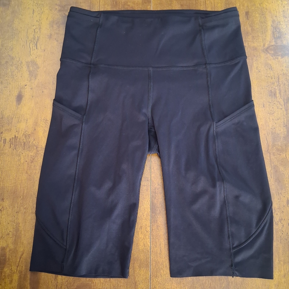 Lululemon Fast and Free High-Rise Shorts 10" Womens Size 4 - Black - - Picture 3 of 11